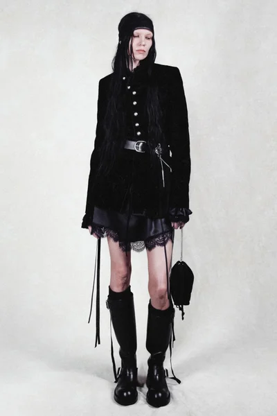 Look 1